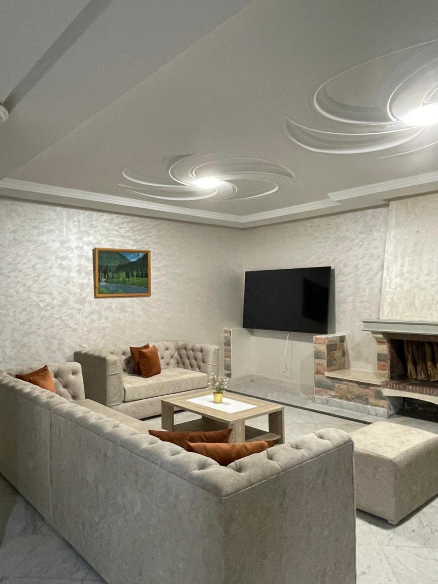Oceanbreeze Villa Achakar *
