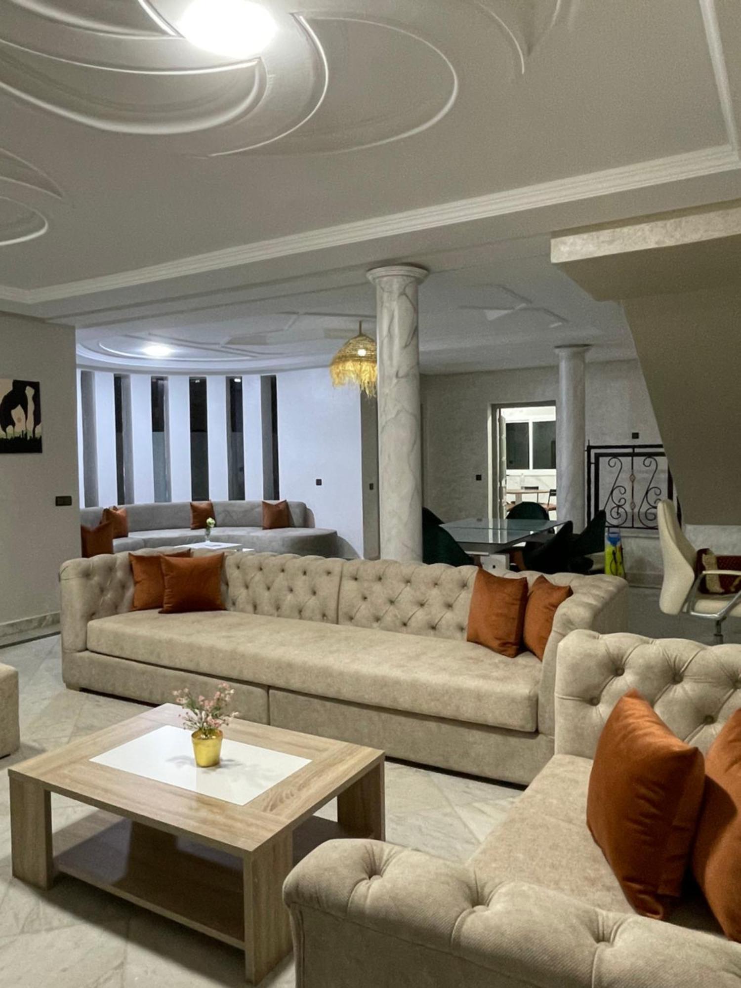 Oceanbreeze Villa Achakar